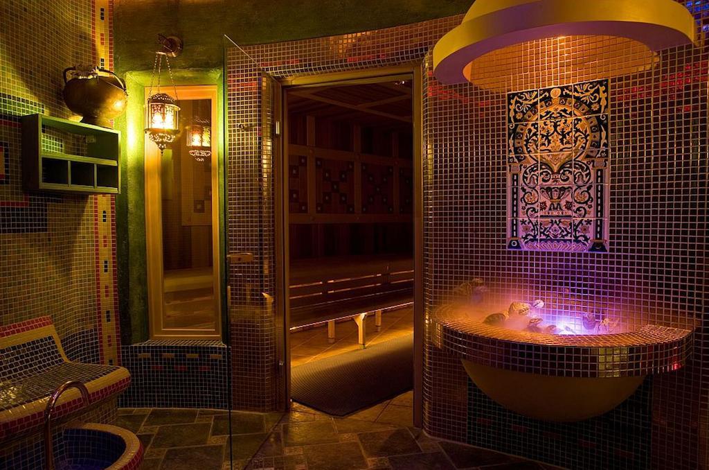 Papuga Park Hotel Wellness Marrakesz & Spa Bielsko-Biała Ngoại thất bức ảnh